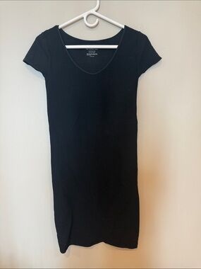 Tees by Tina Black Ribbed Short Sleeve Dress